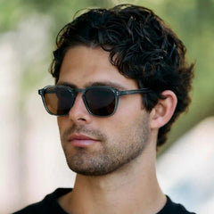 Francis | Polarized